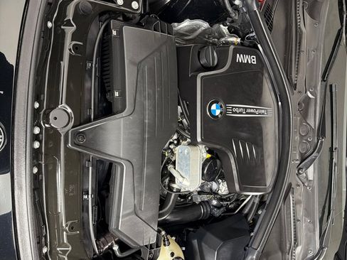 Used 2018 BMW 320i Sedan image 27