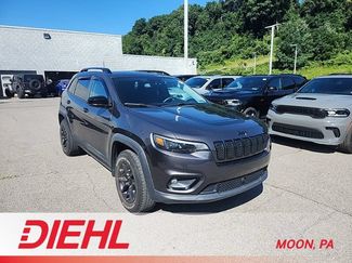 Used 2022 Jeep Cherokee Latitude w/ Sun & Sound Group AWD/4WD video 1