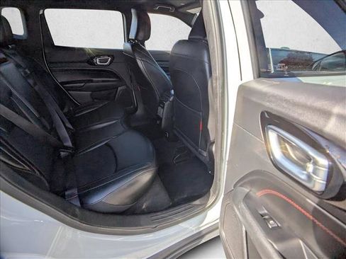 Used 2023 Jeep Compass Trailhawk image 12