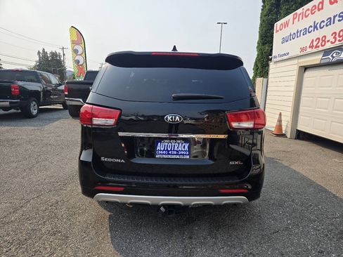 Used 2018 Kia Sedona SX Limited FWD image 4