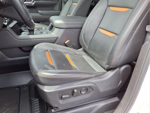 Used 2025 GMC Sierra 1500 AT4 w/ AT4 Premium Package AWD/4WD image 22