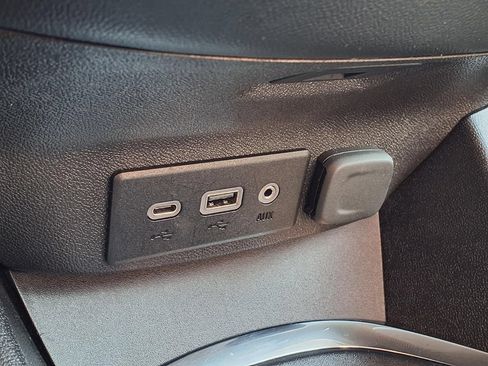Used 2023 Chevrolet Malibu LT FWD image 19