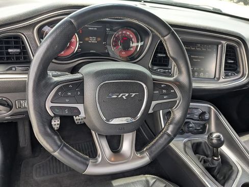 Used 2016 Dodge Challenger SRT Hellcat RWD image 18