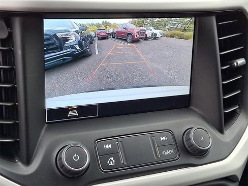 Certified 2023 GMC Acadia SLT image 20