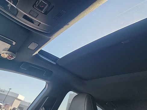 Used 2022 Lexus ES 300h F Sport image 8