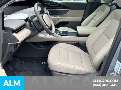 Used 2025 Lincoln Nautilus Reserve AWD/4WD image 10