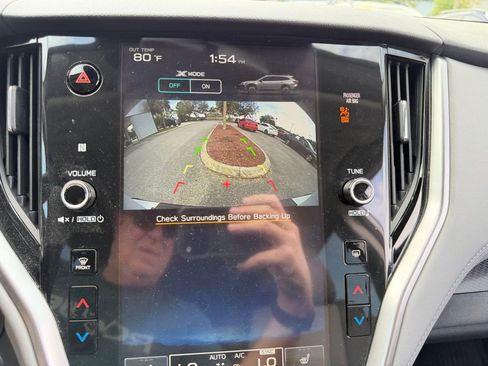 Used 2025 Subaru Outback Premium image 32