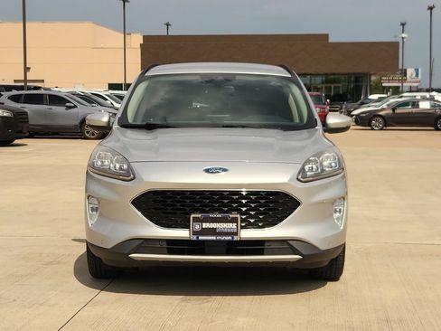 Used 2020 Ford Escape Titanium FWD image 2