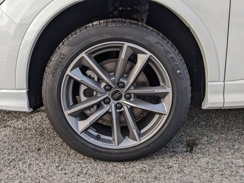 Used 2025 Audi Q3 2.0T Premium w/ Convenience Package image 9