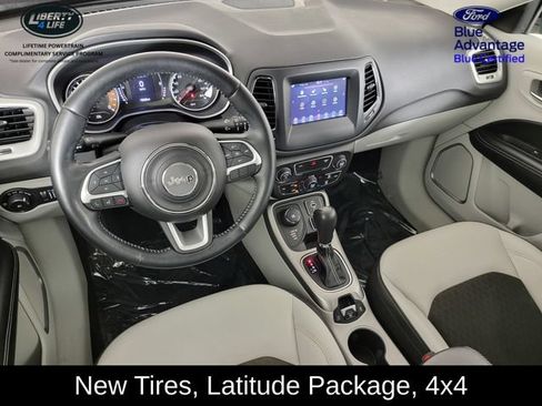 Used 2020 Jeep Compass Latitude w/ Cold Weather Group AWD/4WD image 30
