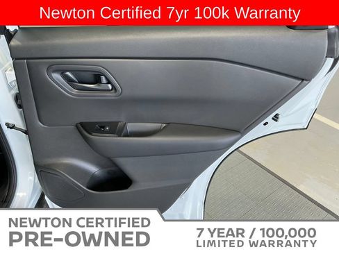 Used 2025 Nissan Rogue S FWD image 33