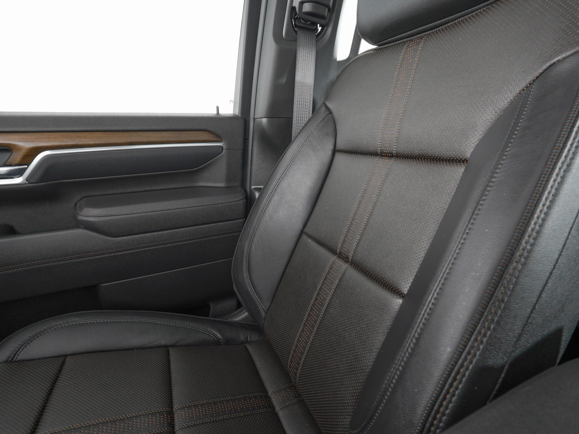 Used 2026 Chevrolet Silverado 3500 High Country w/ High Country Premium Package AWD/4WD image 28