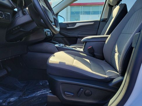 Used 2022 Ford Escape SE w/ Convenience Package image 16