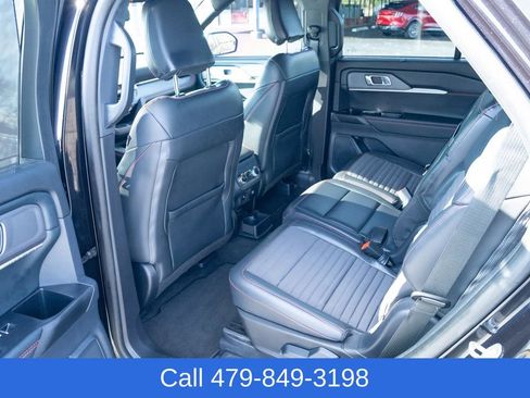 Used 2025 Ford Explorer ST-Line w/ Premium Package image 27
