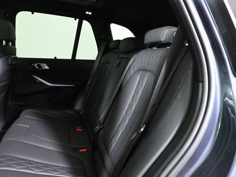 Used 2022 BMW X5 M50i AWD/4WD image 6