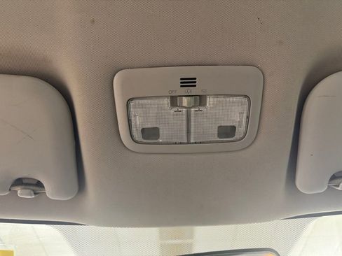 Used 2014 Toyota Corolla LE image 37