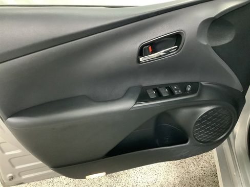 Used 2019 Toyota Prius Prime Advanced image 15