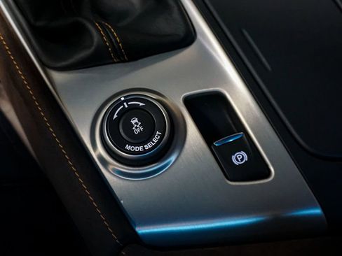 Used 2014 Chevrolet Corvette 2dr Z51 Coupe w/ 3LT Preferred Equipment Group image 29