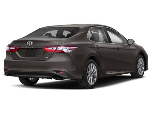 Used 2020 Toyota Camry LE w/ Carpet Mat Package image 2