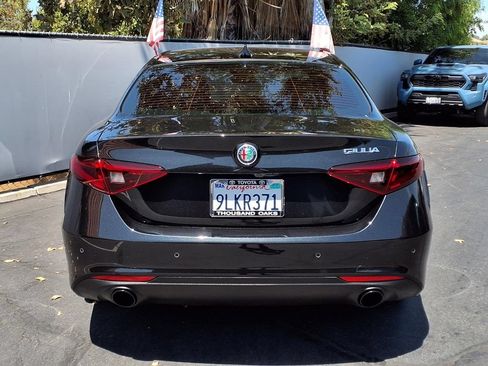 Used 2022 Alfa Romeo Giulia Ti RWD image 7