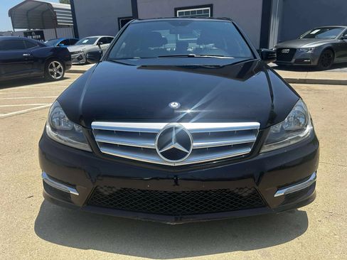 Used 2013 Mercedes-Benz C 250 Sedan image 2
