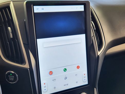 Used 2022 Ford Edge SE w/ Black Appearance Package image 23