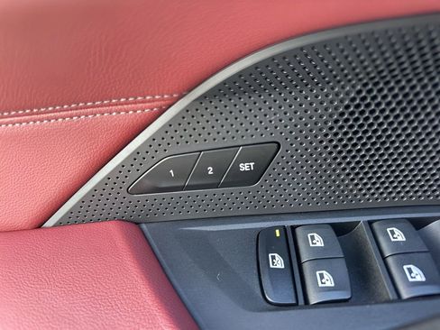 Used 2025 BMW i4 eDrive40 image 11