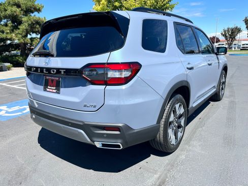 New 2026 Honda Pilot Elite image 5