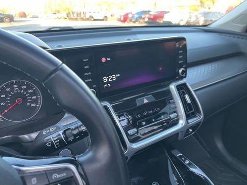 Used 2021 Kia Sorento SX image 25