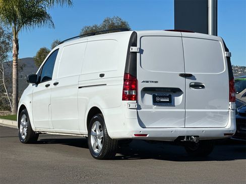 Used 2022 Mercedes-Benz Metris Cargo image 5