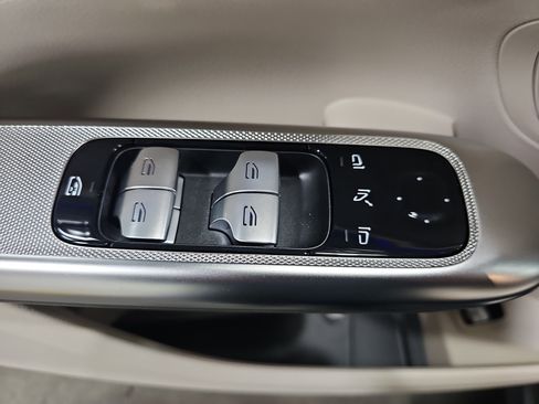 New 2026 Mercedes-Benz GLC 300 4MATIC image 29