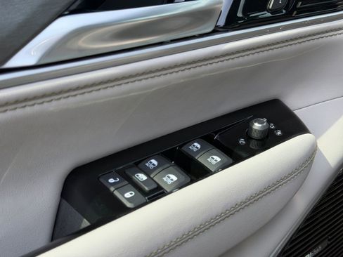 New 2026 Jeep Grand Wagoneer Limited image 19