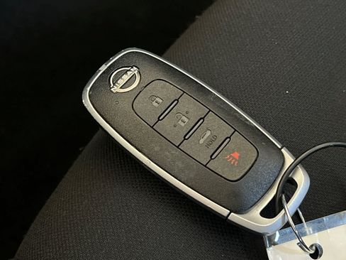 Used 2025 Nissan Sentra SV FWD image 26