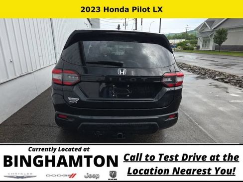 Used 2023 Honda Pilot LX image 5