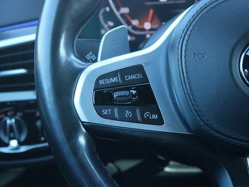 Used 2021 BMW M550i xDrive image 26