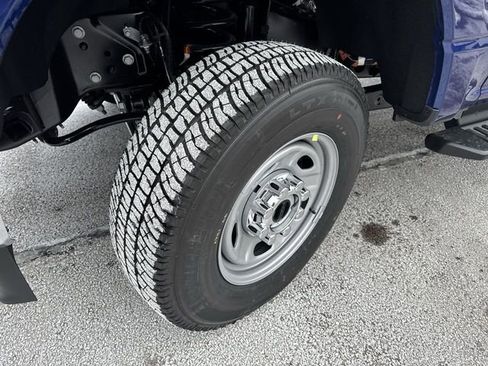 New 2026 Ford F250 XL w/ XL Chrome Package image 10