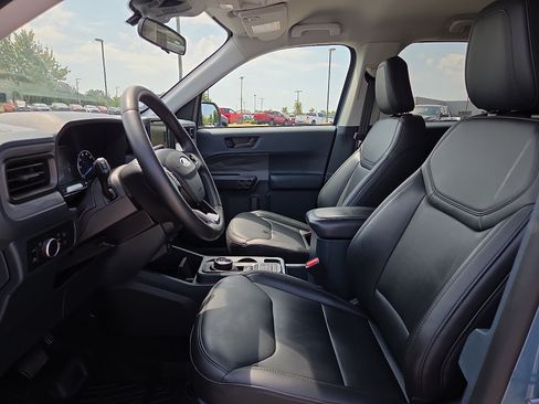 Used 2023 Ford Maverick Lariat w/ Lariat Luxury Package FWD image 15