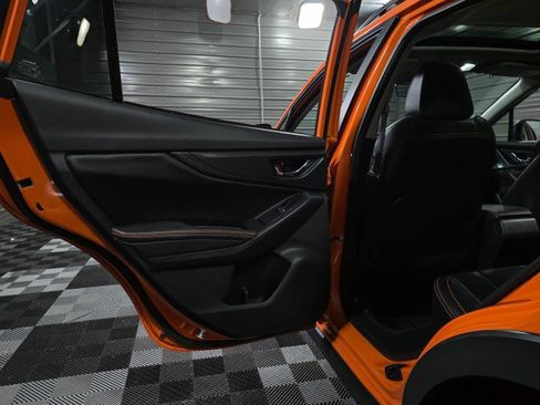 Used 2020 Subaru Crosstrek 2.0i Limited w/ Moonroof Package w/Navigation AWD/4WD image 35