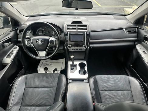 Used 2013 Toyota Camry SE FWD image 17