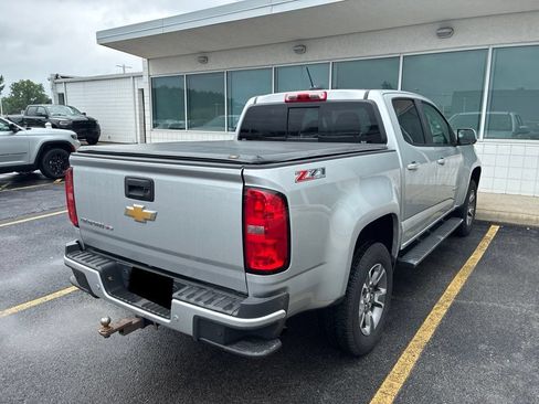 Used 2019 Chevrolet Colorado Z71 AWD/4WD image 4