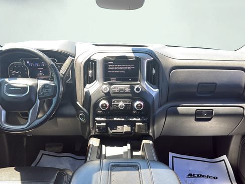 Used 2019 GMC Sierra 1500 Denali w/ Denali Ultimate Package AWD/4WD image 17