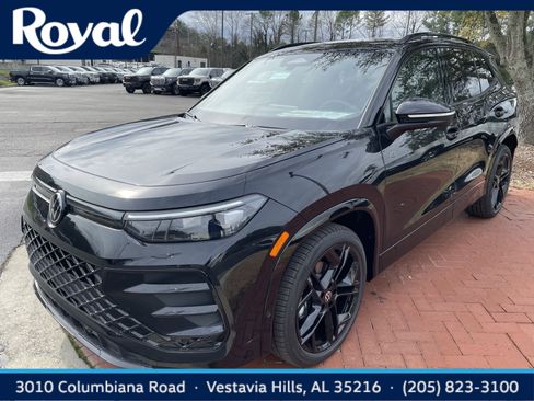 New 2026 Volkswagen Tiguan SE R-Line image 1