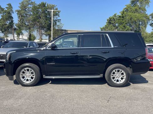 Used 2017 GMC Yukon SLT AWD/4WD image 4