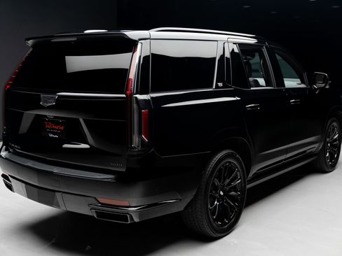 Used 2023 Cadillac Escalade Sport w/ LPO, ONYX Package AWD/4WD image 34