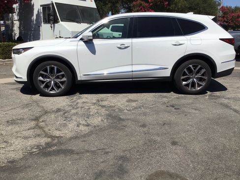 Used 2023 Acura MDX FWD w/ Technology Package image 7