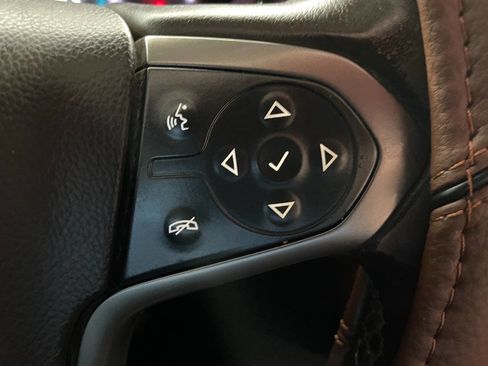 Used 2015 Chevrolet Silverado 2500 High Country w/ Duramax Plus Package image 39