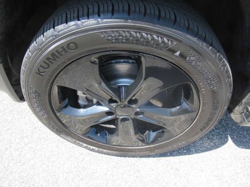 Used 2019 Jeep Compass Latitude AWD/4WD image 12