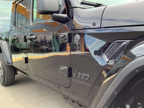 New 2026 Jeep Gladiator Sport image 41