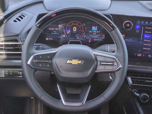 Used 2026 Chevrolet Traverse High Country image 11