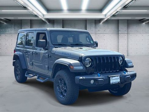 Used 2023 Jeep Wrangler Unlimited w/ Cold Weather Group AWD/4WD image 3